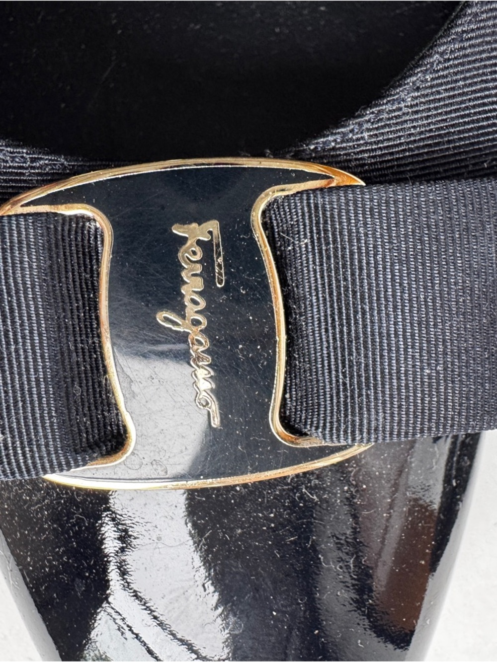 Salvatore Ferragamo Vara Navy Grosgrain Bow Pumps Kitten Heel 10 3A Italy - Picture 3 of 10